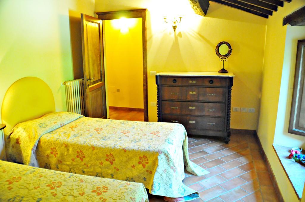 Agriturismo Popolano Di Sotto Marradi Zimmer foto